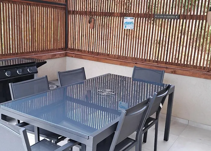 Edith Et Jean-paul Apartment